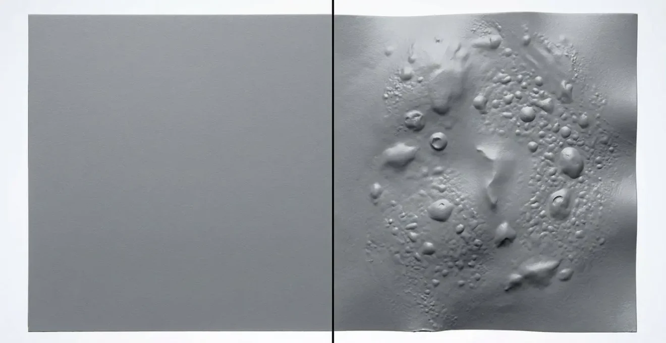 Comparaison visuelle montrant un film fin parfaitement plat sous LED UV versus un film déformé par la chaleur d'une lampe mercure